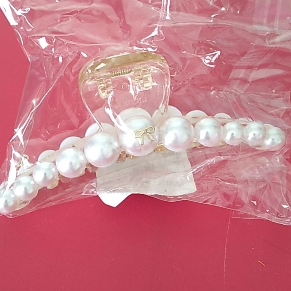 Flower gem gold clear hair comb and clip - Picture 4 of 8